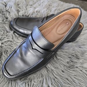 Men's Black Leather Loafers